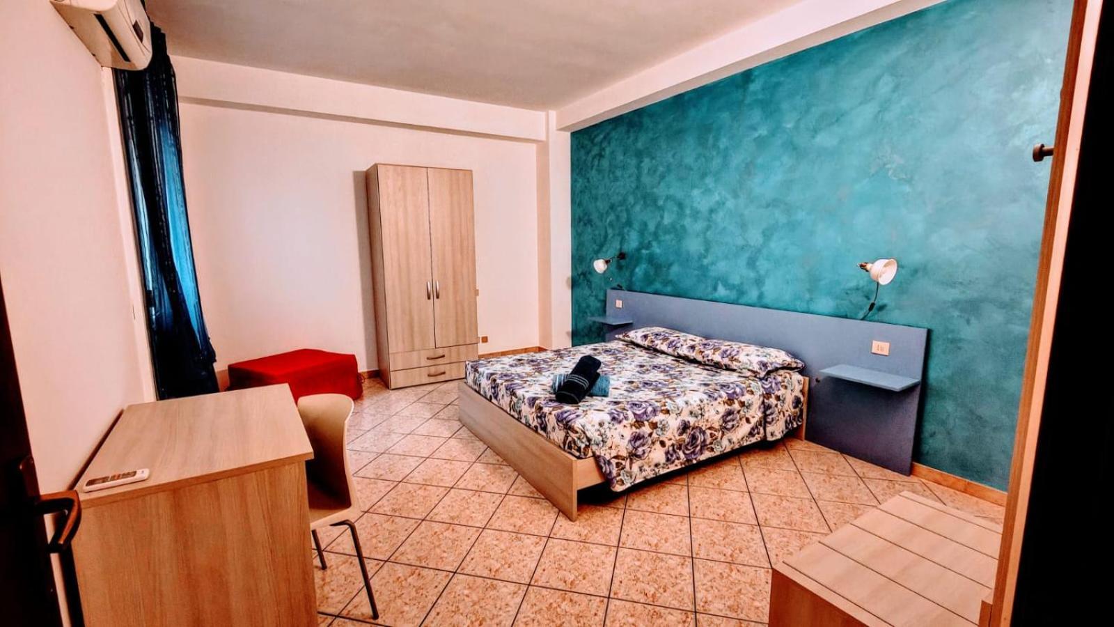La Casa Del Viale Apartman Solarino Kültér fotó